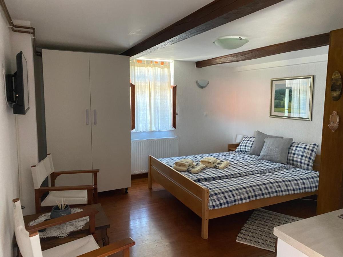 Ruralna Kuca 'Villa Zagorka' Za Odmor Sa Bazenom I Bocalistem Donja Pacetina Extérieur photo