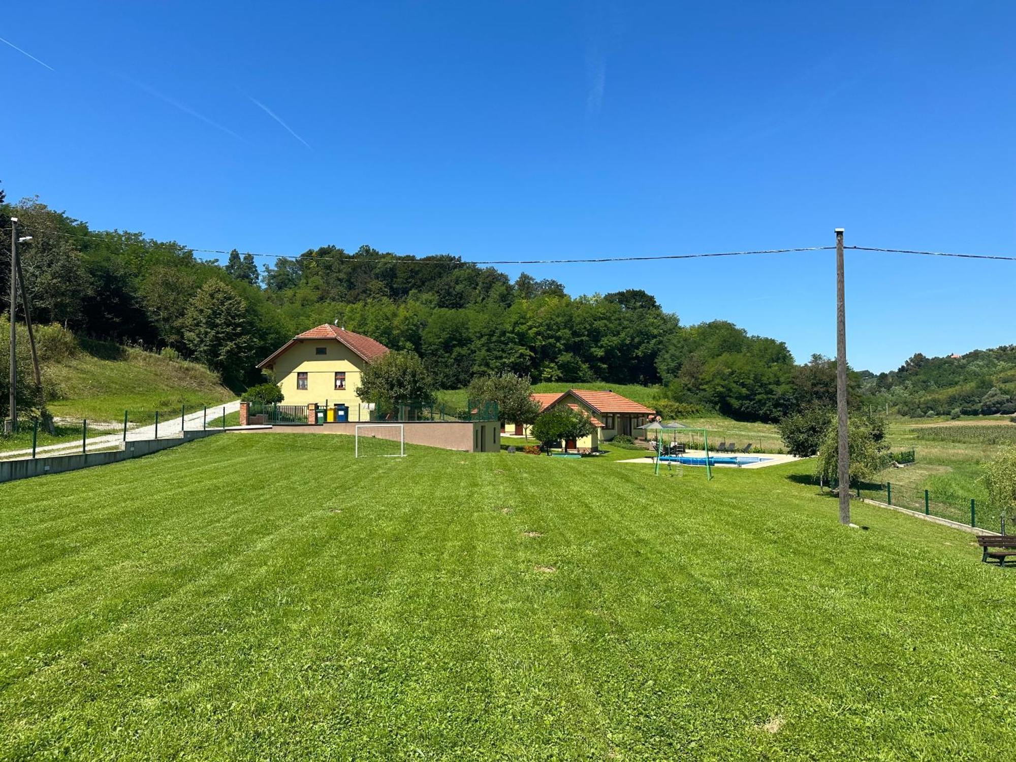 Ruralna Kuca 'Villa Zagorka' Za Odmor Sa Bazenom I Bocalistem Donja Pacetina Extérieur photo