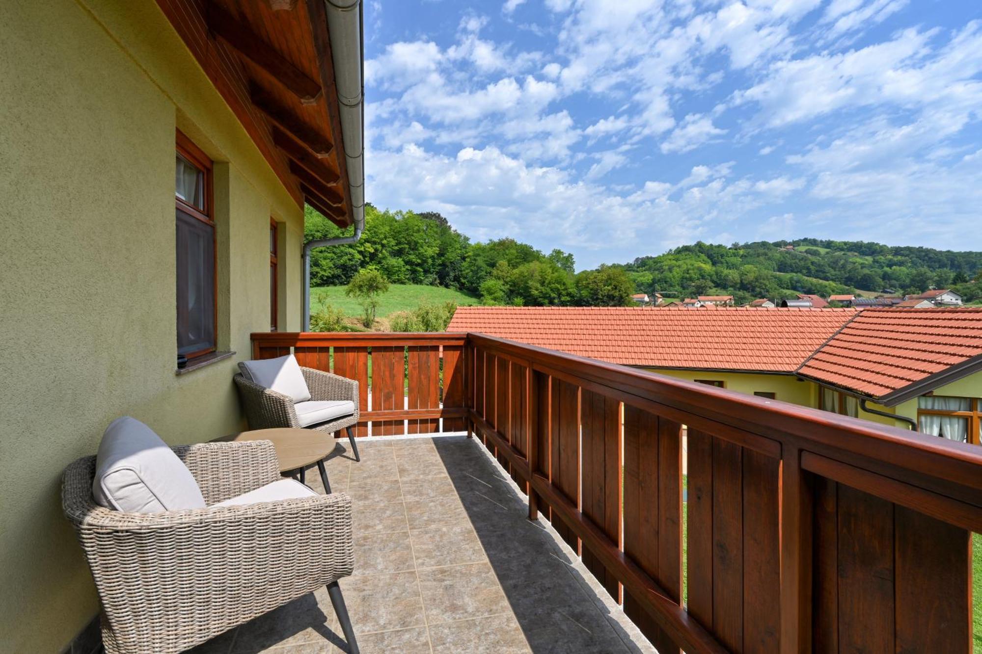 Ruralna Kuca 'Villa Zagorka' Za Odmor Sa Bazenom I Bocalistem Donja Pacetina Extérieur photo
