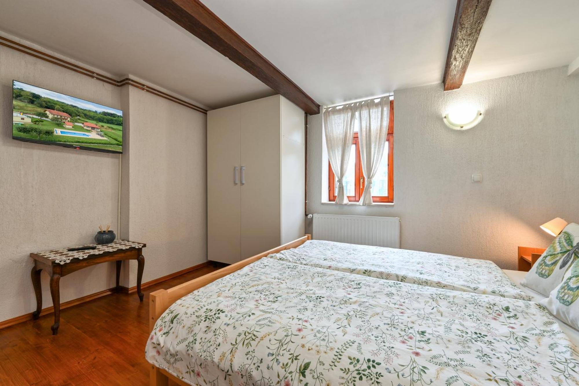 Ruralna Kuca 'Villa Zagorka' Za Odmor Sa Bazenom I Bocalistem Donja Pacetina Extérieur photo